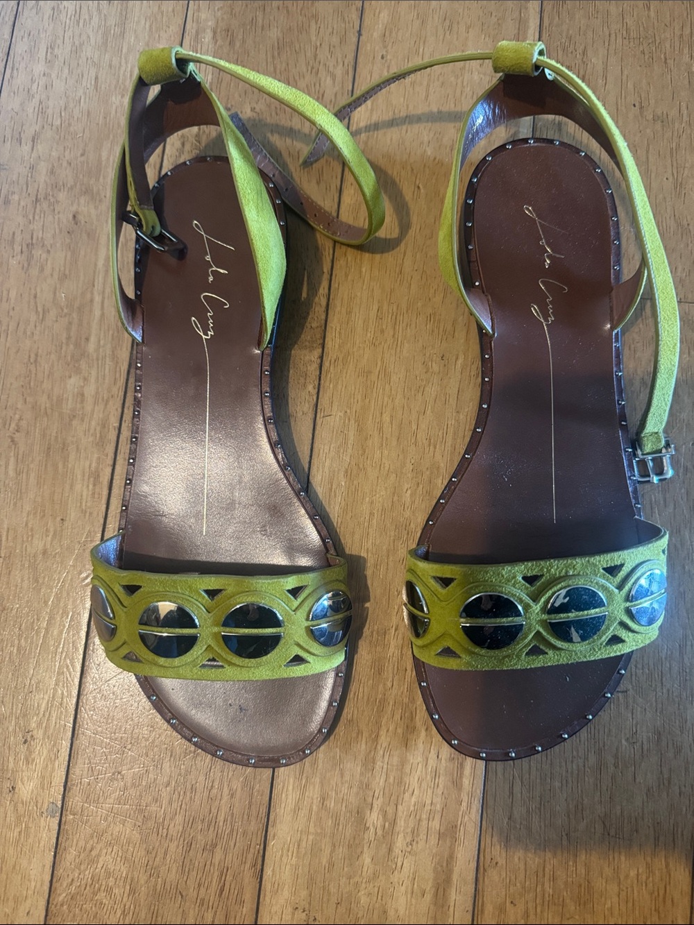 Vero Cuoio Lime Green Suede Ankle-Strap Sandals